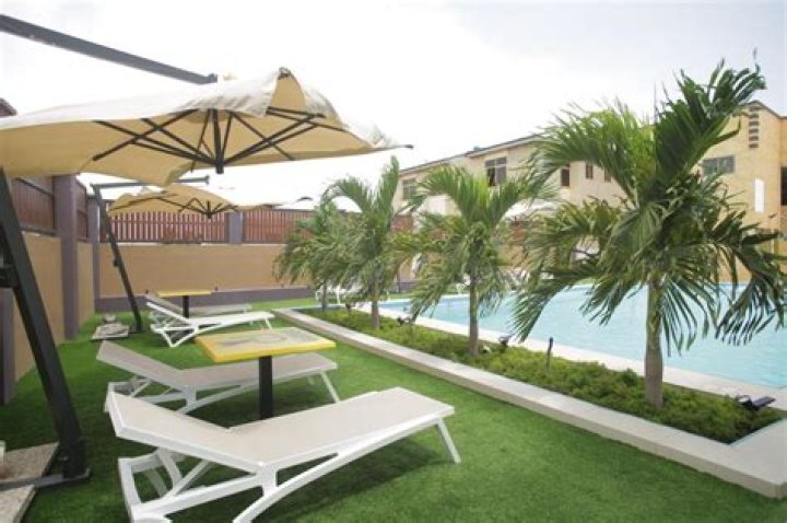 Cocktail and Dreams Hotel, Teshi Old Town, Ghana