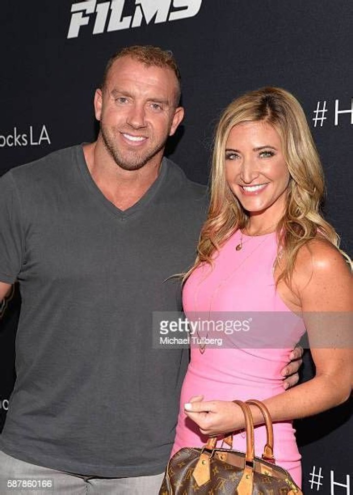 Cynthia Frelund Husband or Boyfriend Name, Is The NFL Reporter Married?