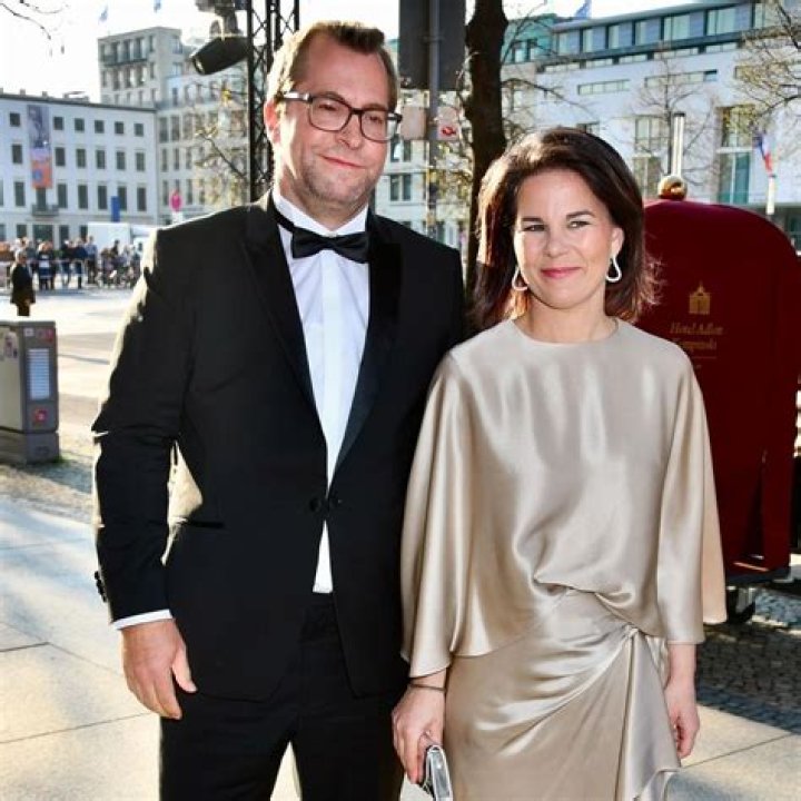 Daniel Holefleisch: Everything On Annalena Baerbock Husband And Family