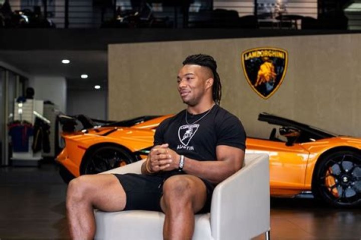 Does Bijan Robinson drive a Lamborghini?