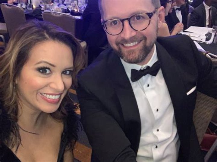 Jessica D’Onofrio Bio, Age, Husband, Salary, Net Worth, and WLS-TV, ABC7