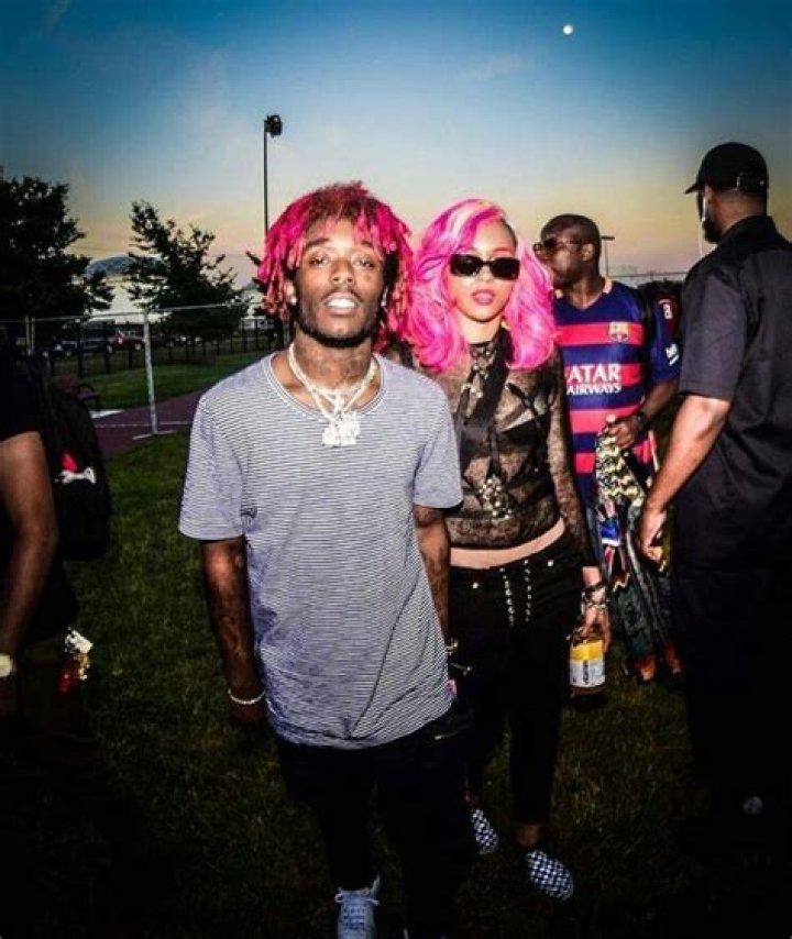 Lil Uzi Vert Net Worth, Age, Height, and Girlfriend