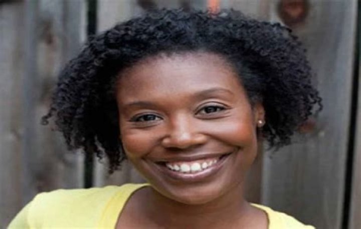 Meet Deena Hinshaw Biography: Education, Age, Wiki, Net Worth, Twitter, Husband