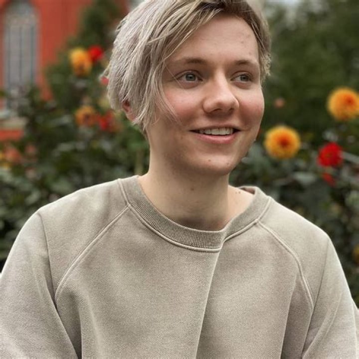 Pyrocynical (Youtuber) Bio, Wiki, Age, Height, Weight, Girlfriend, Net Worth, Career, Family, Facts