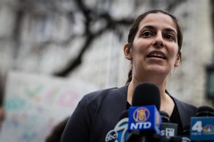 Who Is Daniela Jampel From NYC And Why Is She Fired? Mayor Confrontation About Mask Mandate